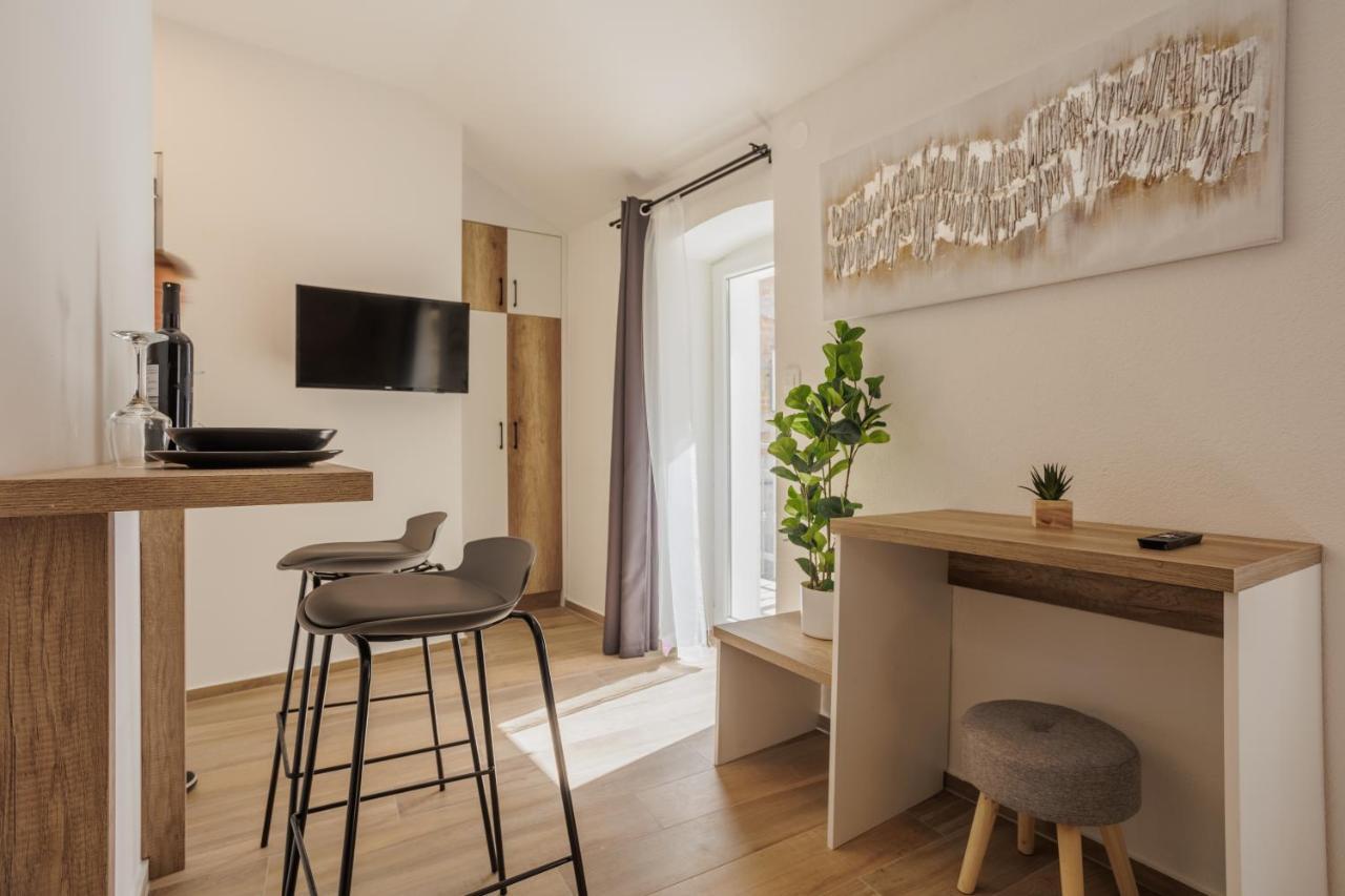 Apartments Piritus Σπλιτ Εξωτερικό φωτογραφία